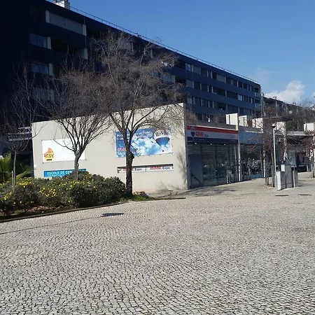 Parque Nacoes Prime 16 - 3 Quartos 리스본