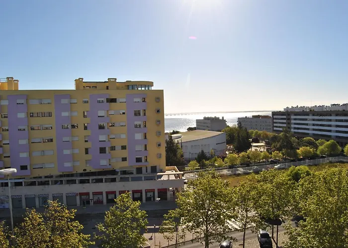 Parque Nacoes Prime 16 - 3 Quartos * Lisboa